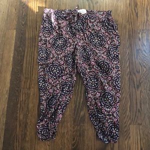 American Rag loose Capri